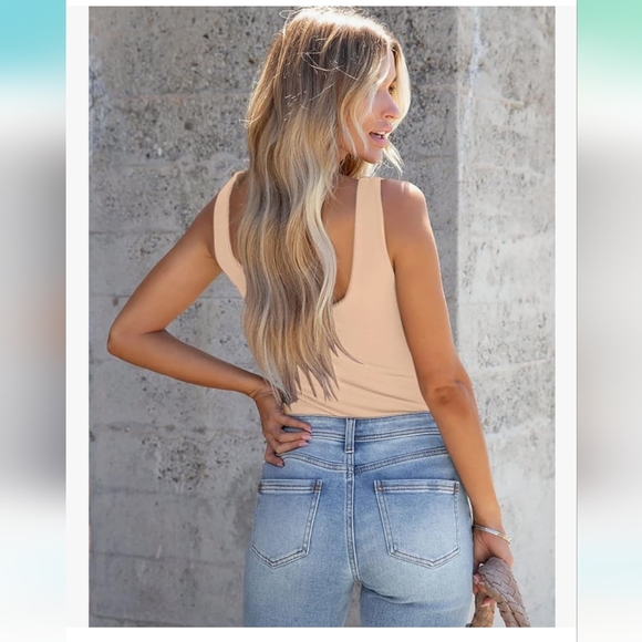 Pink scoopneck bodysuit - Picture 5 of 5